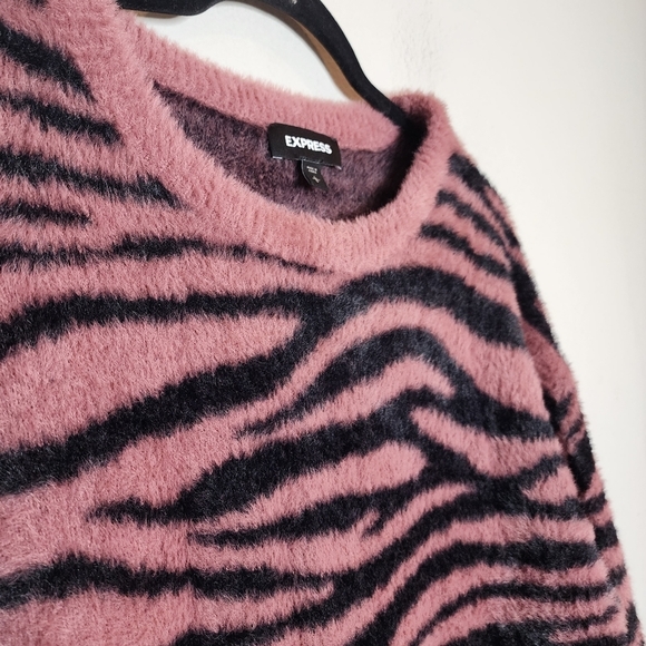 Express Fuzzy SOFT pink mauve/black zebra sweater. Women's size Large. - Picture 6 of 15